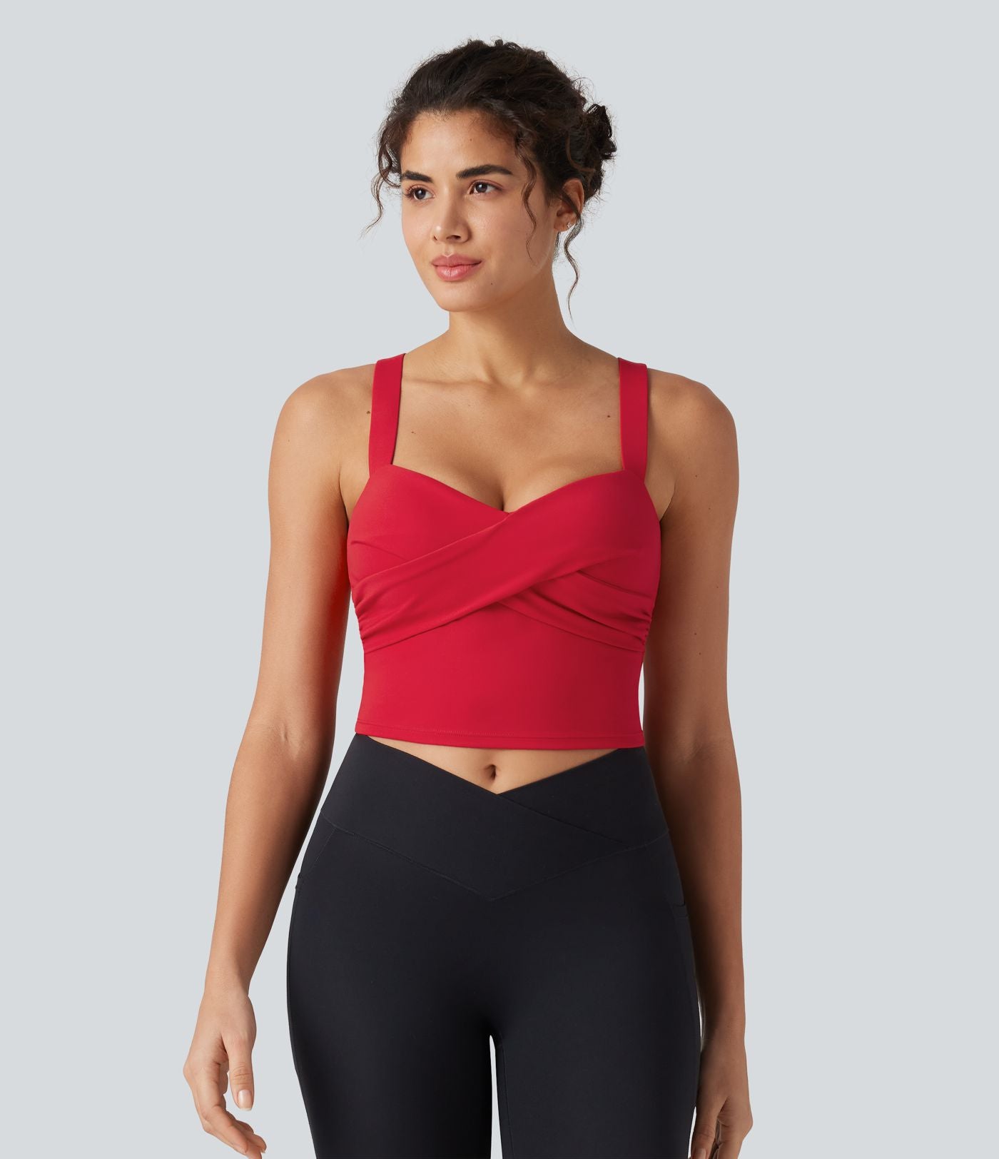 Débardeur court de yoga SoftlyZero™ Plush décolleté en cœur soutien-gorge intégré