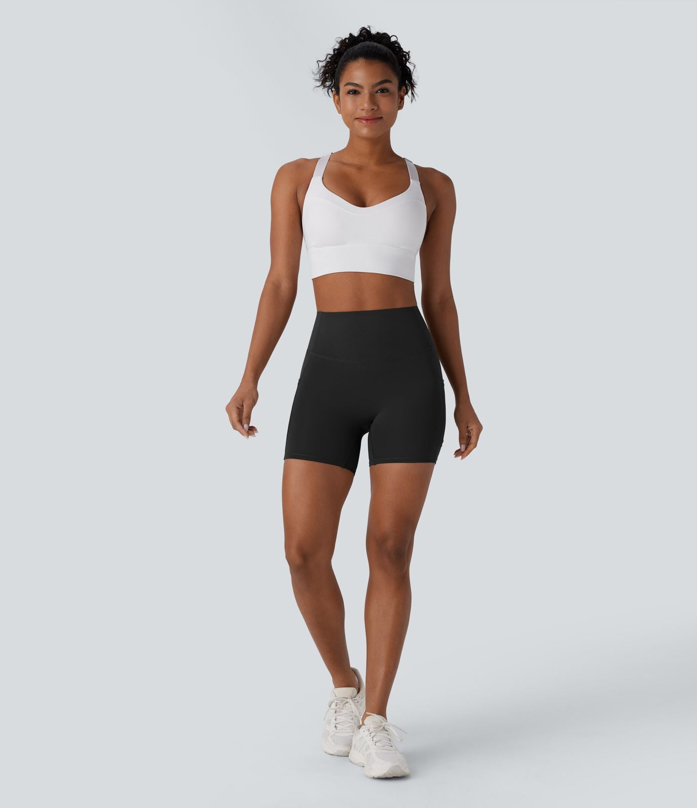 Short 2-en-1 d'entraînement gainant taille haute à séchage rapide avec poches Breezeful™