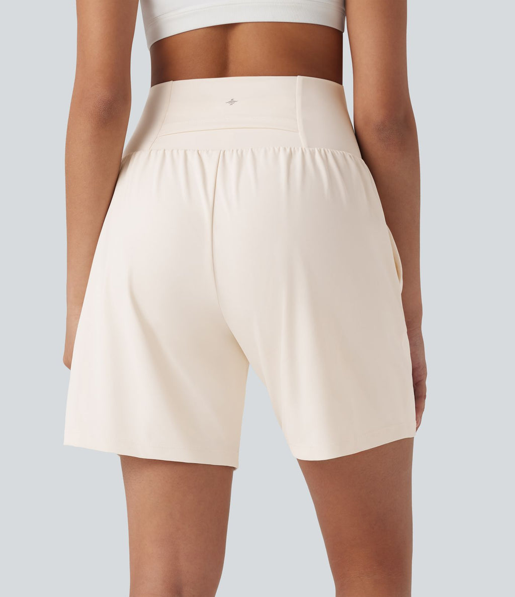 Short de yoga SoftlyZero™ Airy 2-en-1 taille très haute avec poches et effet frais InstantCool 17,5 cm