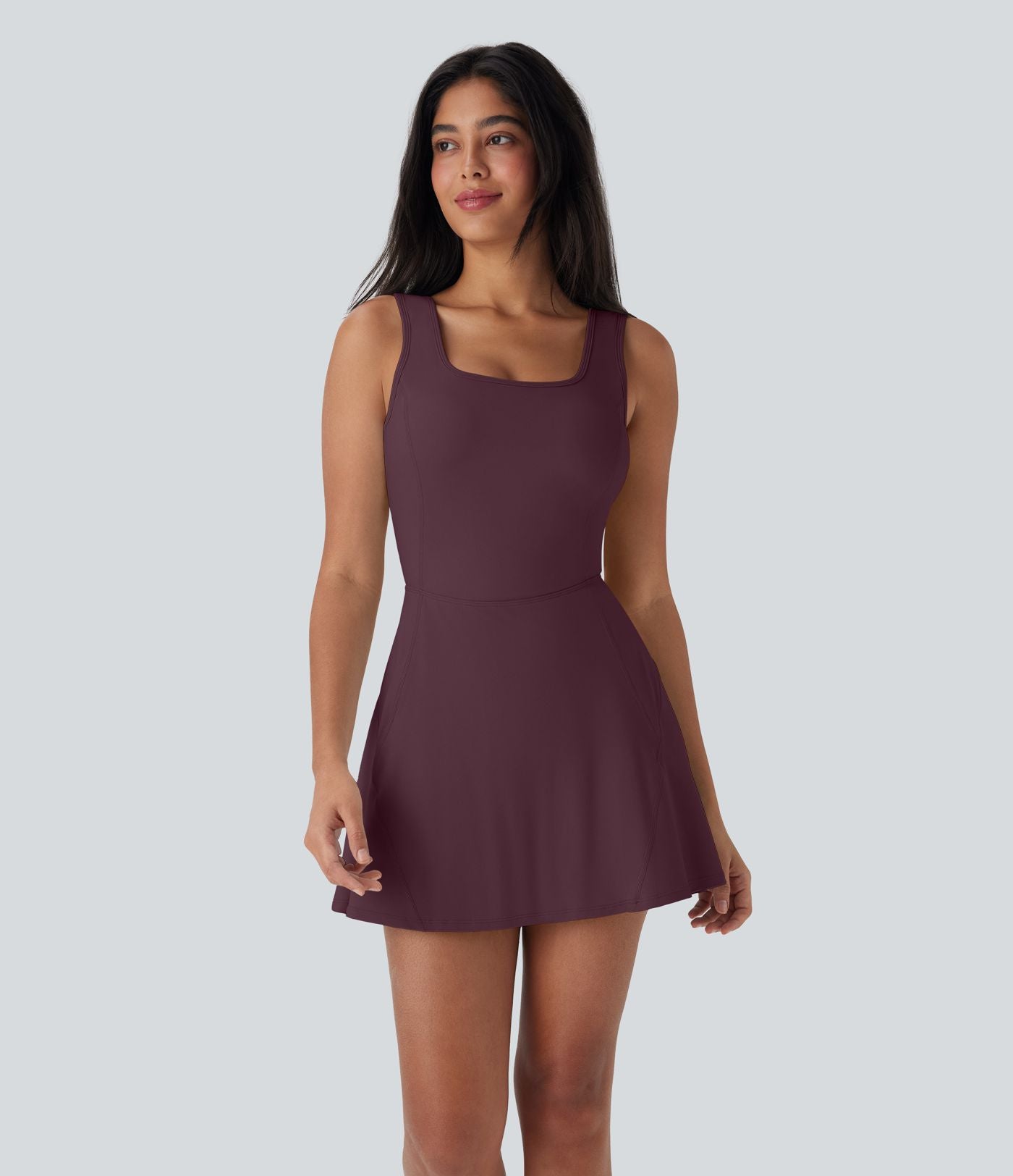 Robe SoftlyZero™ Airy de danse mini 2-en-1 dos nu, col U, bretelles croisées, poches latérales et effet frais InstantCool, accès facile Easy Peasy