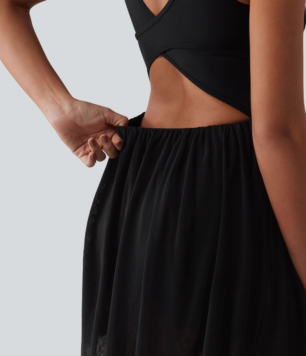 Robe de tennis courte fluide 2-en-1 SoftlyZero™ dos nu avec bretelles croisées, mesh contrasté, brassière intégrée et poches – Easy Peasy