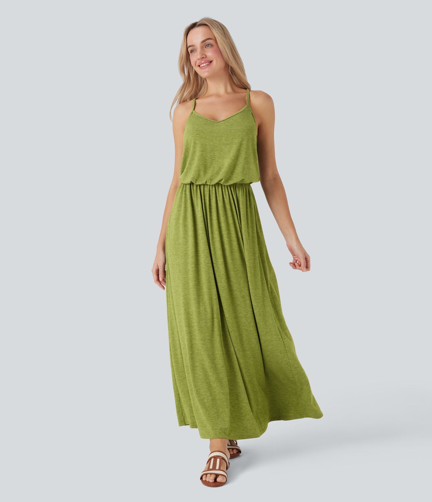 Robe longue fluide type nuisette à bretelles ajustables avec poches