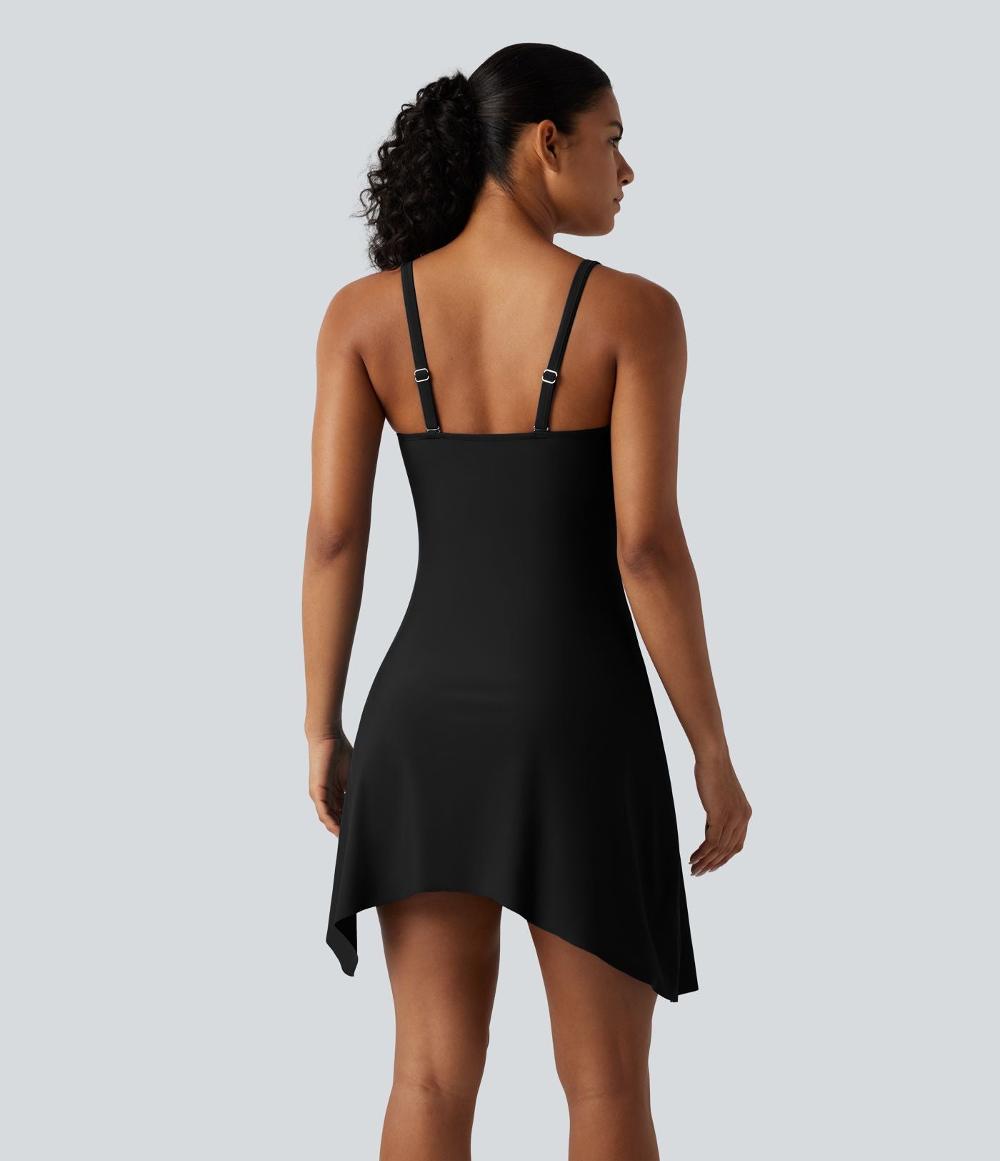 Robe de bain 2-en-1 push-up gainante à encolure Queen Anne avec bretelles ajustables, design torsadé, fronces, ourlet fendu, brassière intégrée et poches