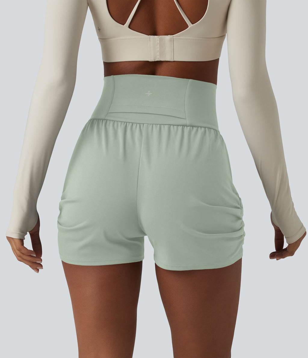 Short de yoga SoftlyZero™ Airy taille haute froncé effet frais InstantCool 7,5 cm avec poches