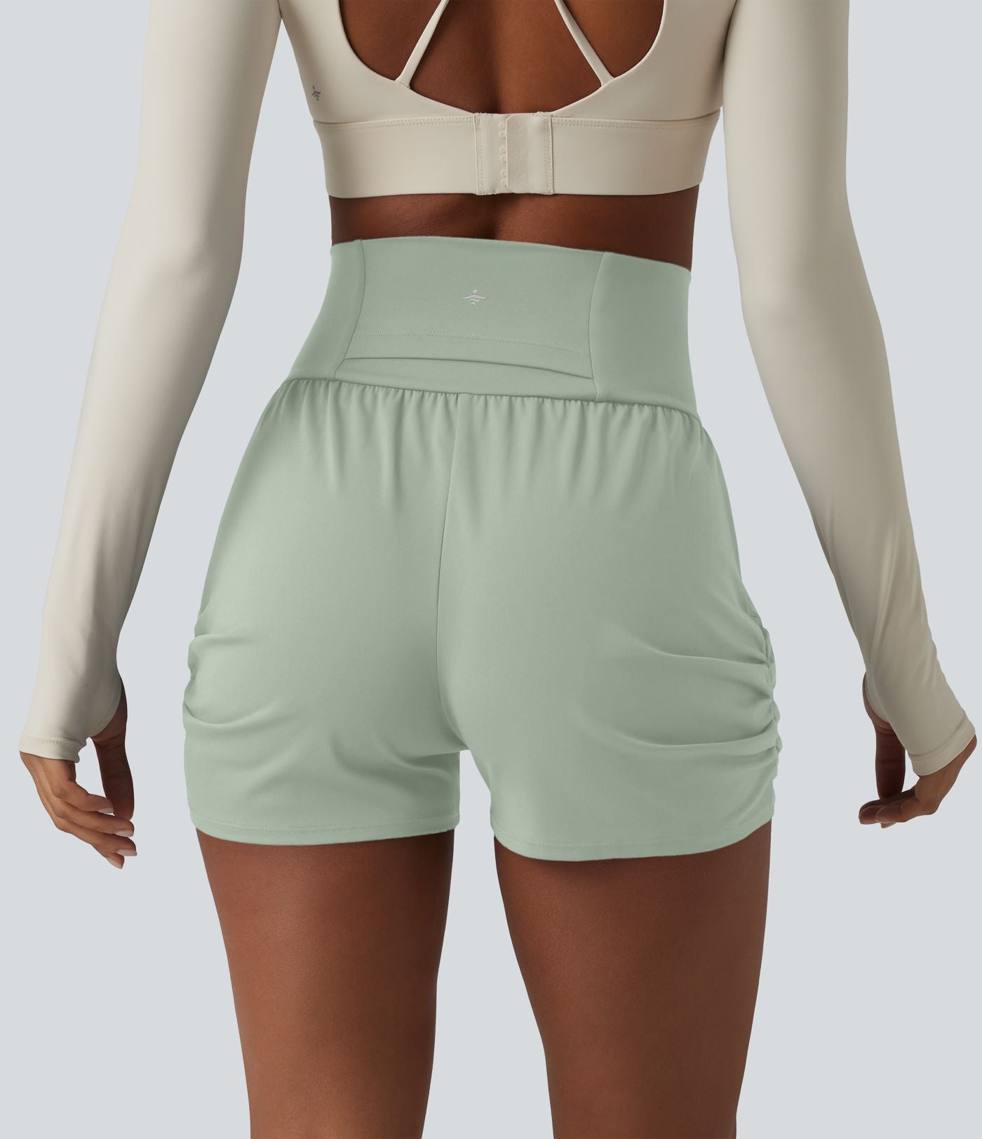 Short de yoga SoftlyZero™ Airy taille haute froncé effet frais InstantCool 7,5 cm avec poches