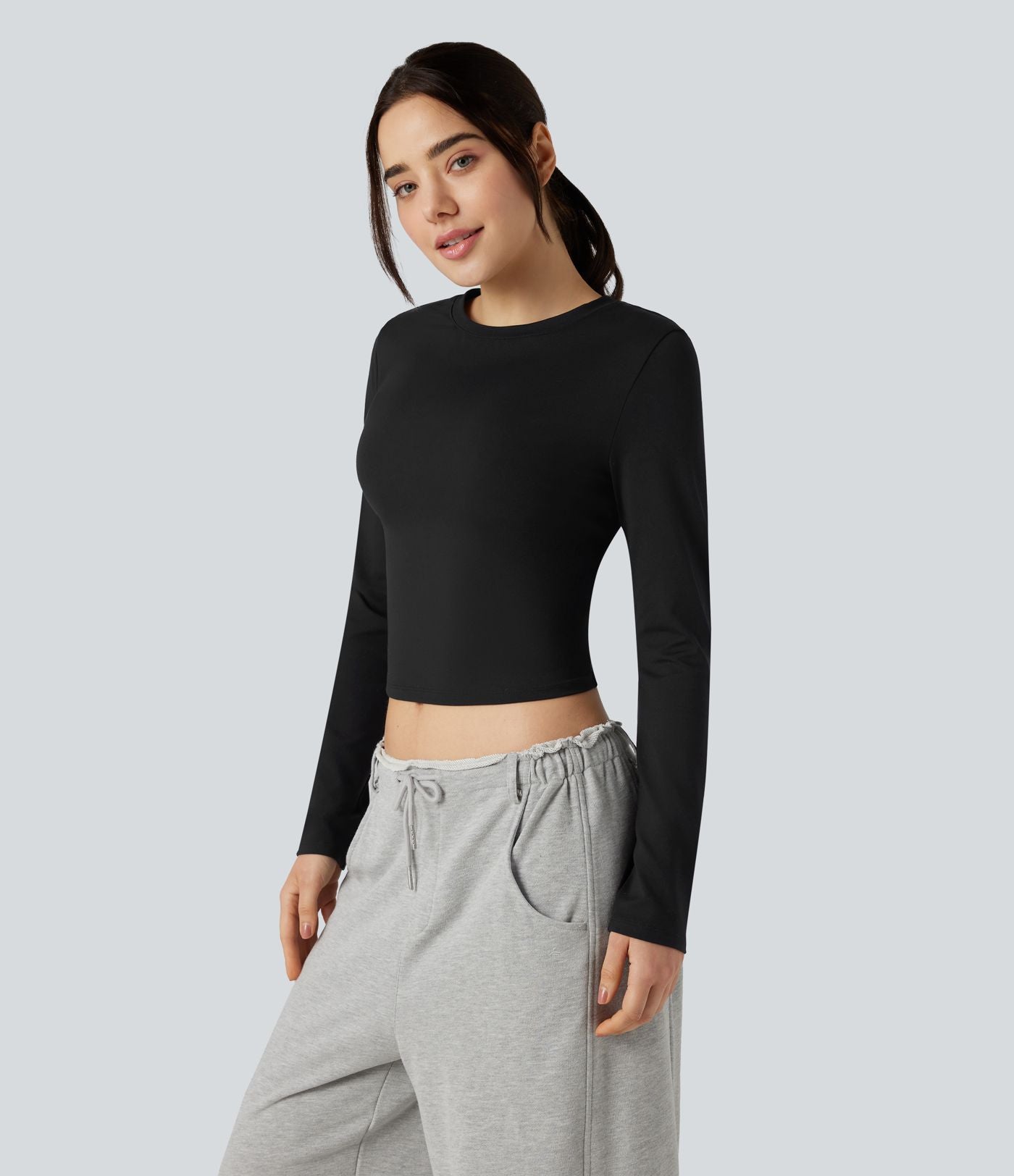 T-shirt court slim col rond manches longues