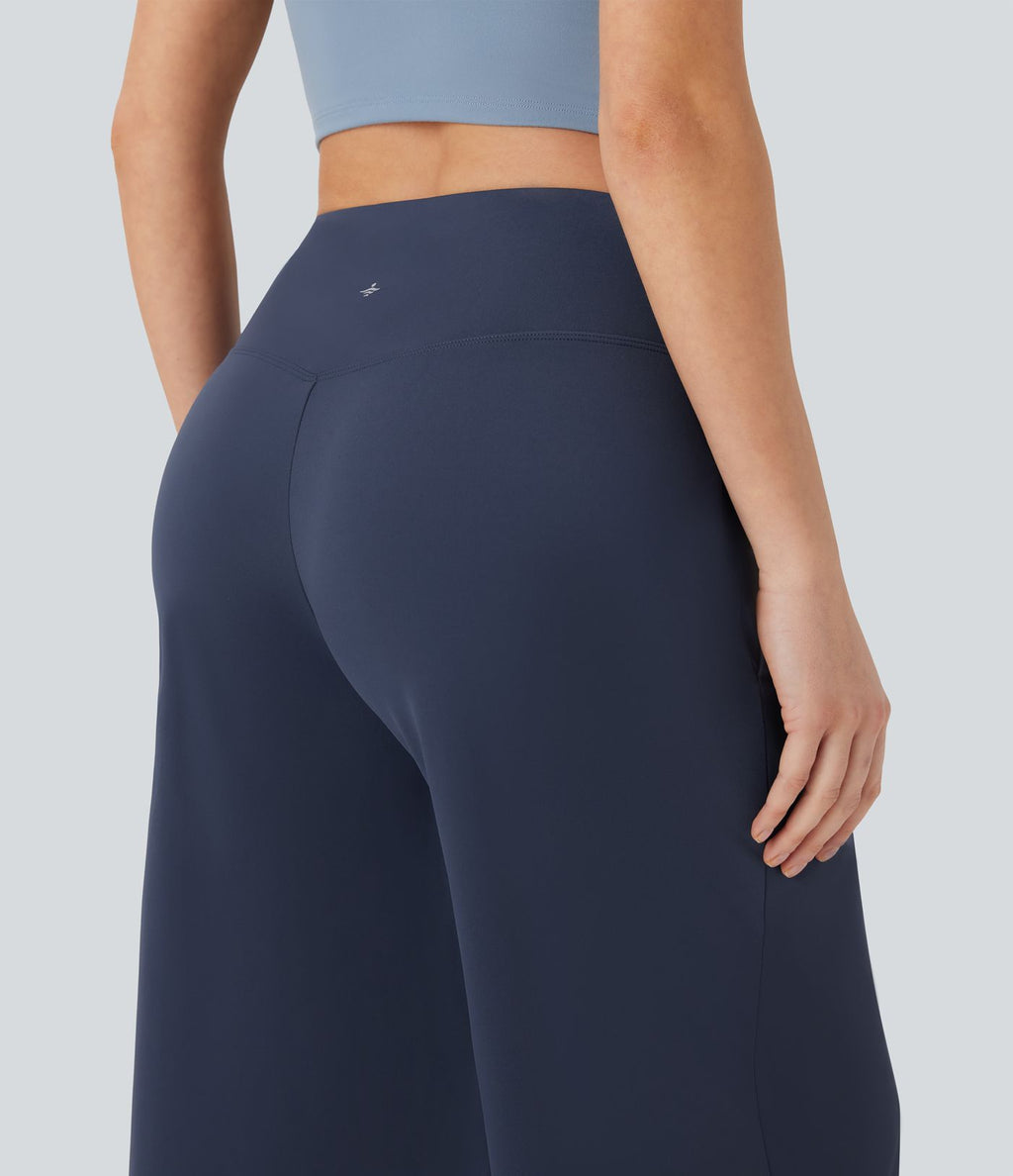 Pantacourt de yoga Cool Touch Softlyzero™ aérien à taille haute croisée, jambe large et poches