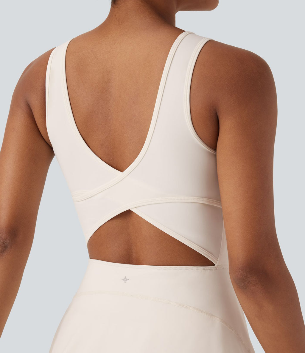 Robe SoftlyZero™ Airy de danse mini 2-en-1 dos nu, col U, bretelles croisées, poches latérales et effet frais InstantCool, accès facile Easy Peasy