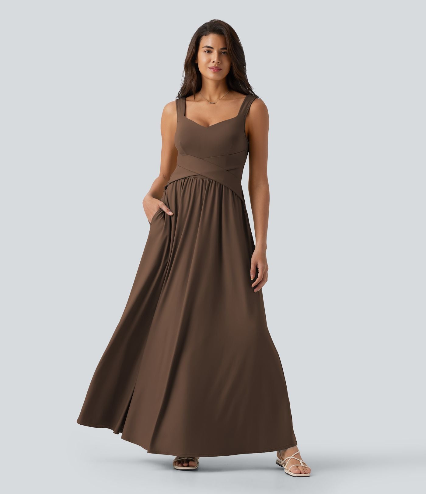 Robe longue fluide sans manches avec brassière intégrée (Bonnets E-G) et poches