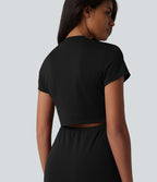 Robe casual mi-longue col rond à manches courtes avec découpe