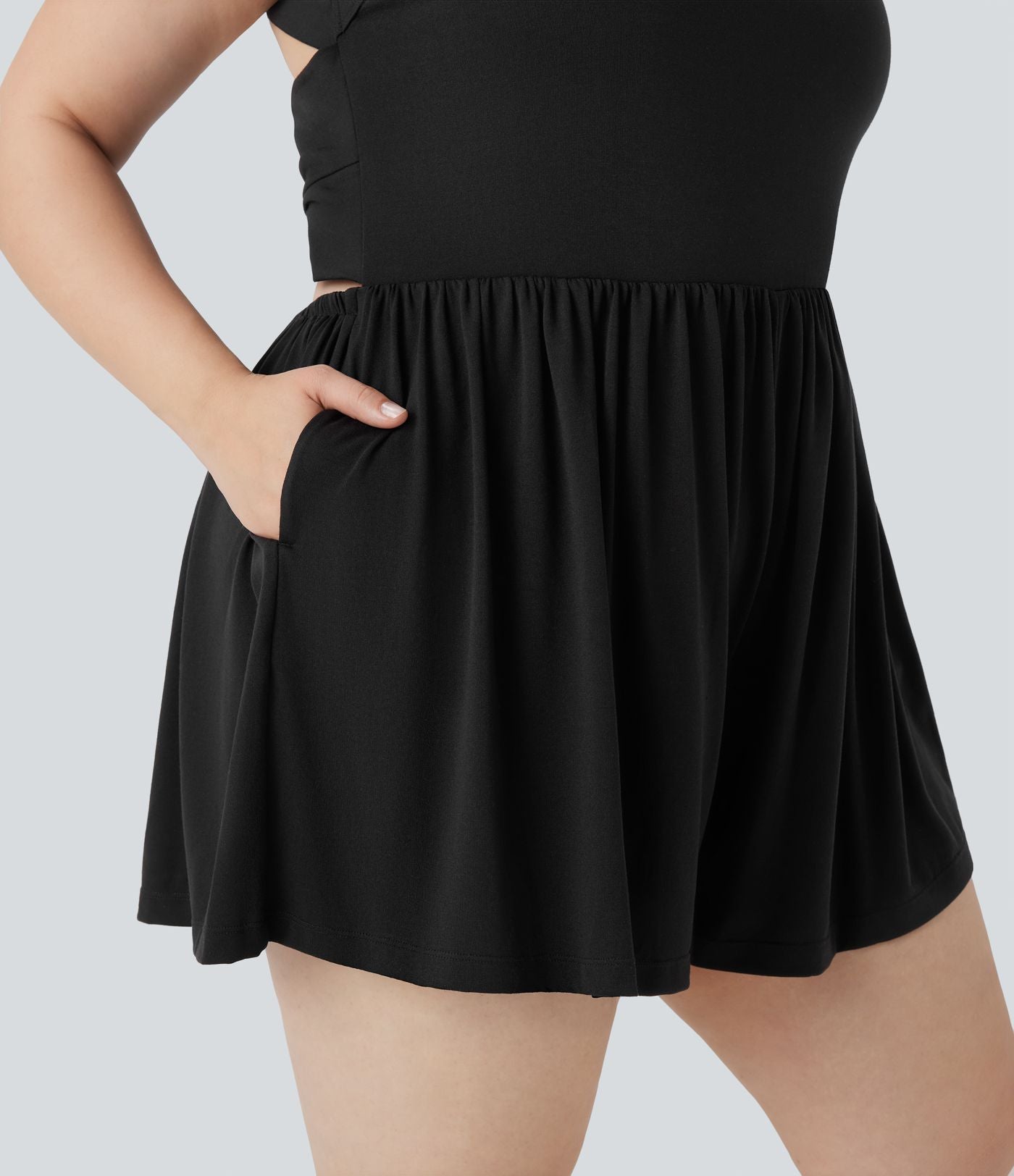 Combinaison-short de séjour grande taille 2-en-1 dos nu torsadée avec poches - Easy Peasy Edition