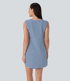 Robe décontractée mini à col bateau, sans manches, ourlet arrondi, rayures et tissu gaufré avec poches