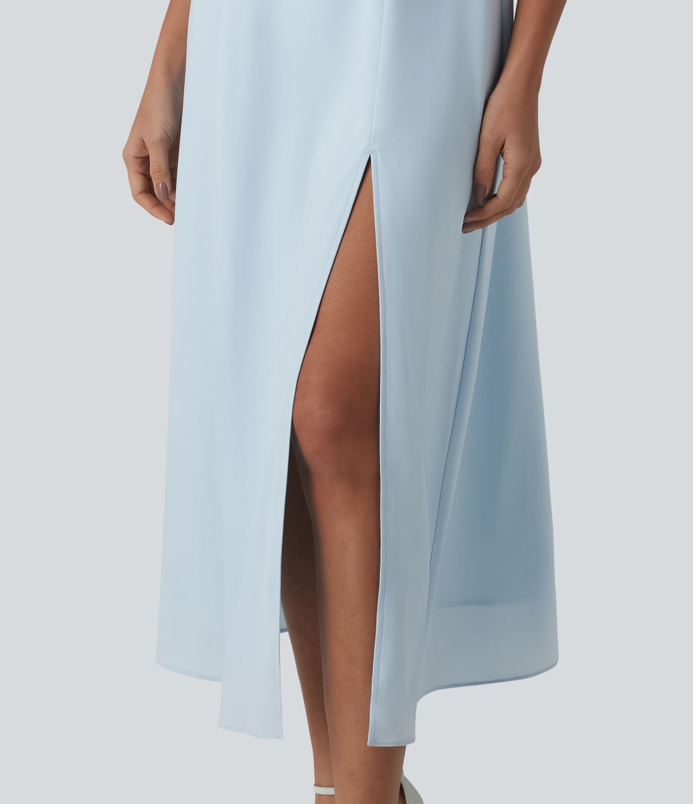 Robe de demoiselle d'honneur et d'invitée de mariage en mousseline fendue col Reine Anne manches bouffantes longueur midi