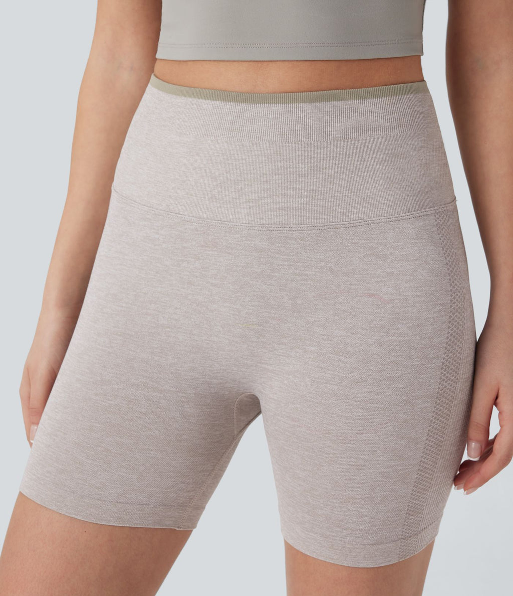 Short cycliste yoga 12,5 cm effet push-up taille haute froncé sans couture OneForm Seamless Flow