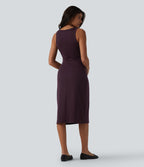 Robe casual mi-longue bodycon froncée col rond sans manches
