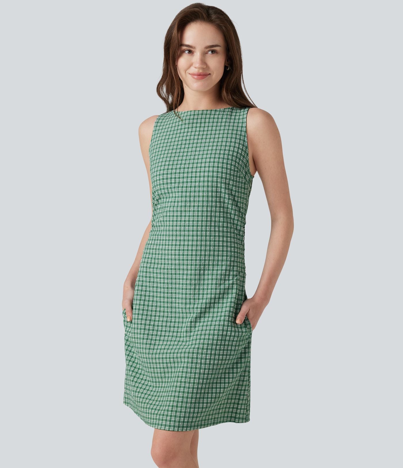 Robe mini casual sans manches col bateau à carreaux vichy, avec poches