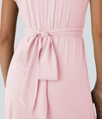 Breezeful™ Robe Mi-Longue Col en V Manches Courtes Poche Latérale Nouée au Dos Séchage Rapide