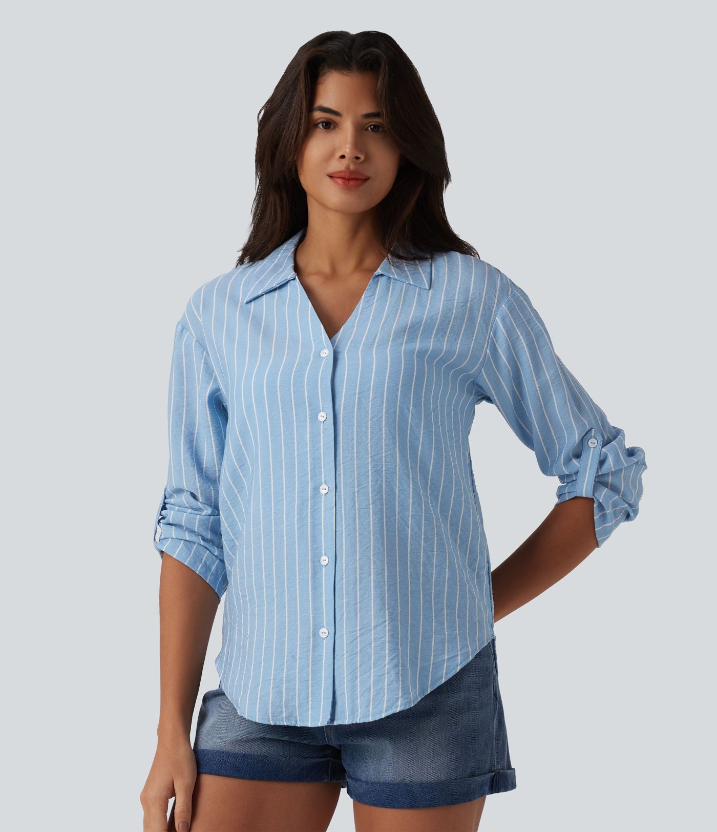 Chemise casual à rayures aspect lin col V manches longues retroussables et ourlet arrondi