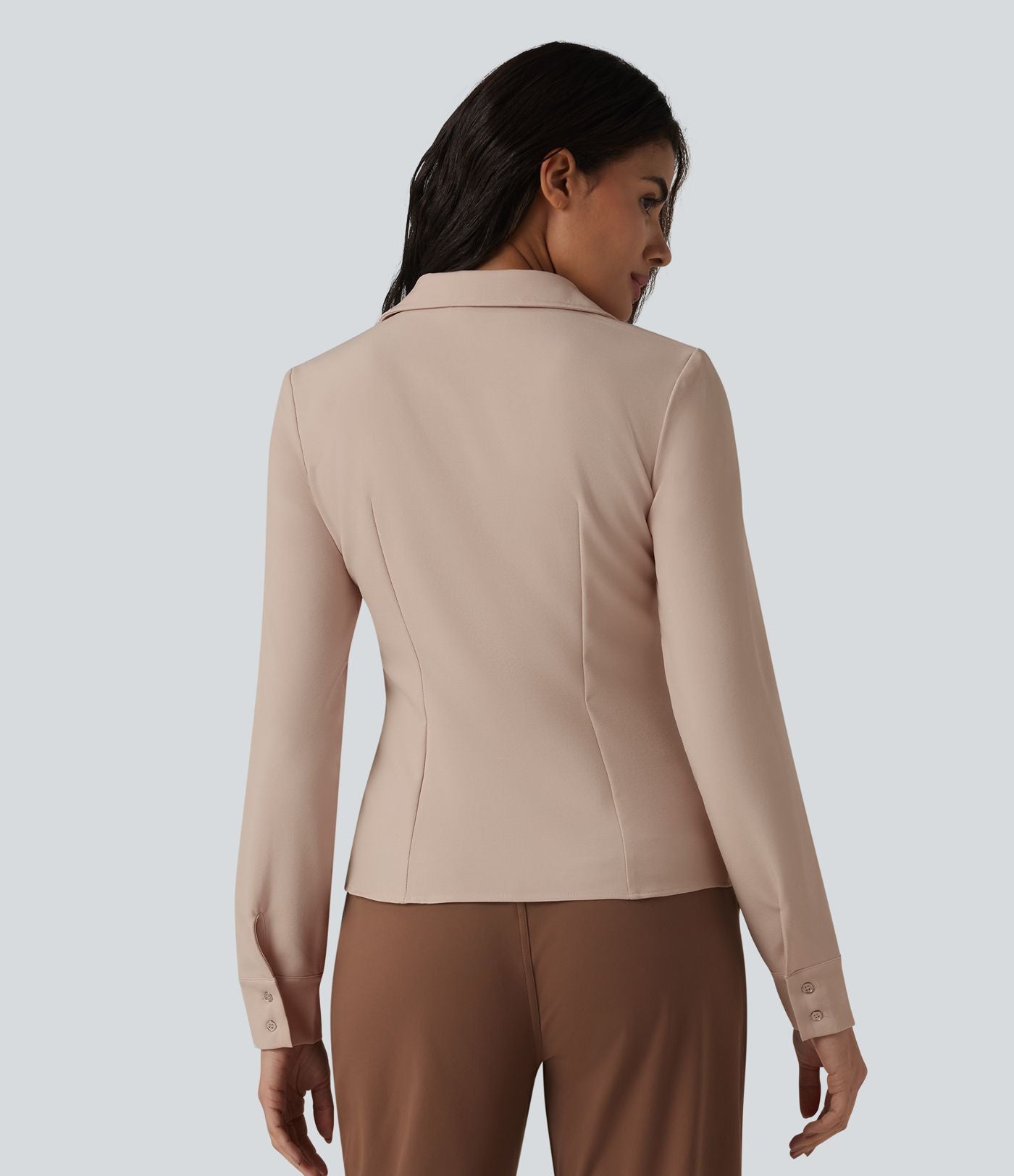 Chemise tailleur à col et manches longues avec braguette boutonnée