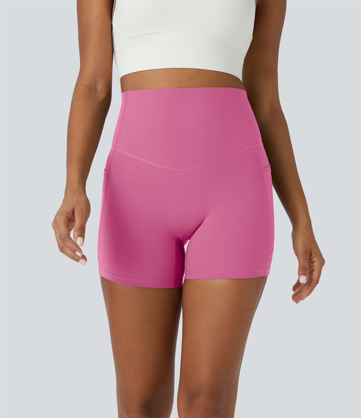 Short cycliste d'entraînement gainant taille haute UltraSculpt™ SoCinched à poches latérales 12,5 cm