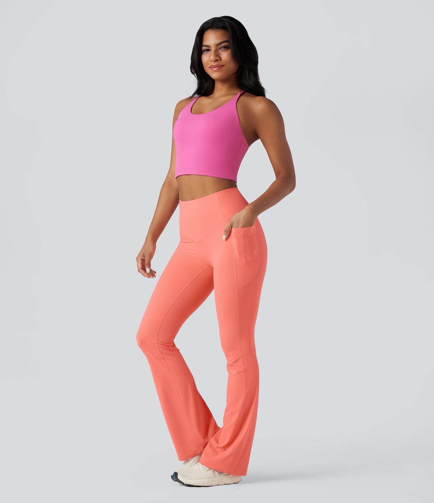 Pantalon de yoga à coupe bootcut gainant taille haute avec poches Halara UltraSculpt™