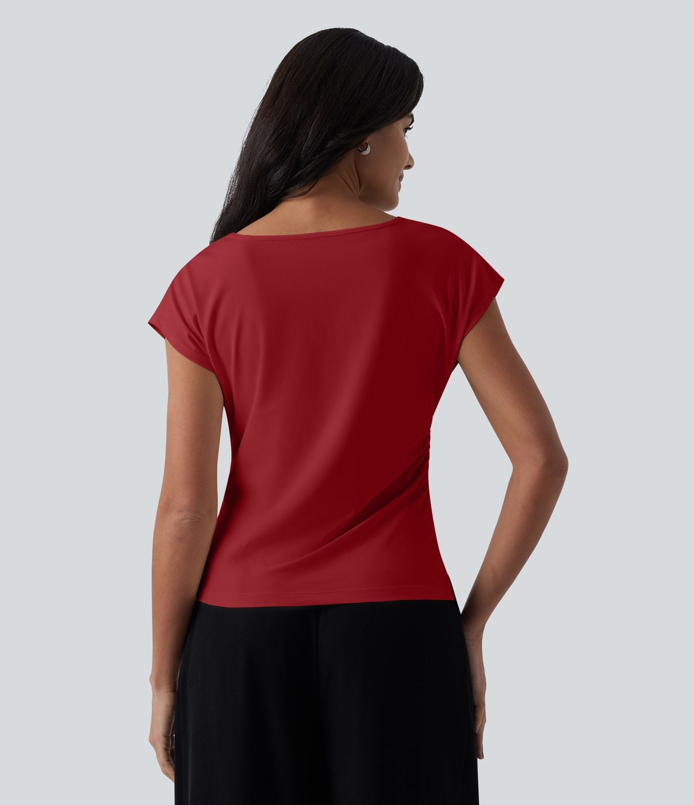 Blouse tailleur asymétrique col drapé manches courtes avec fronces et ourlet fendu