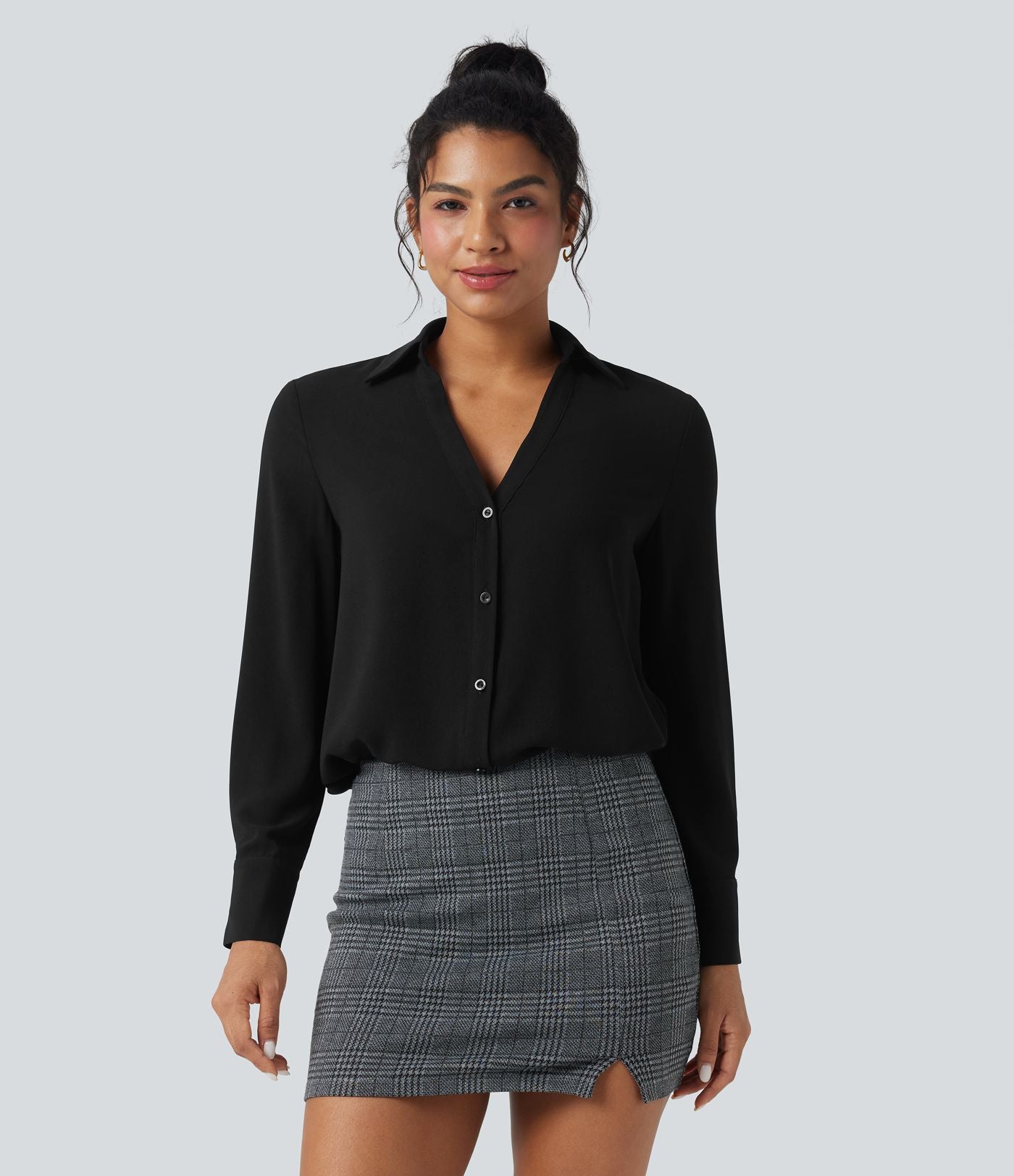 Chemise de travail en mousseline col V manches longues