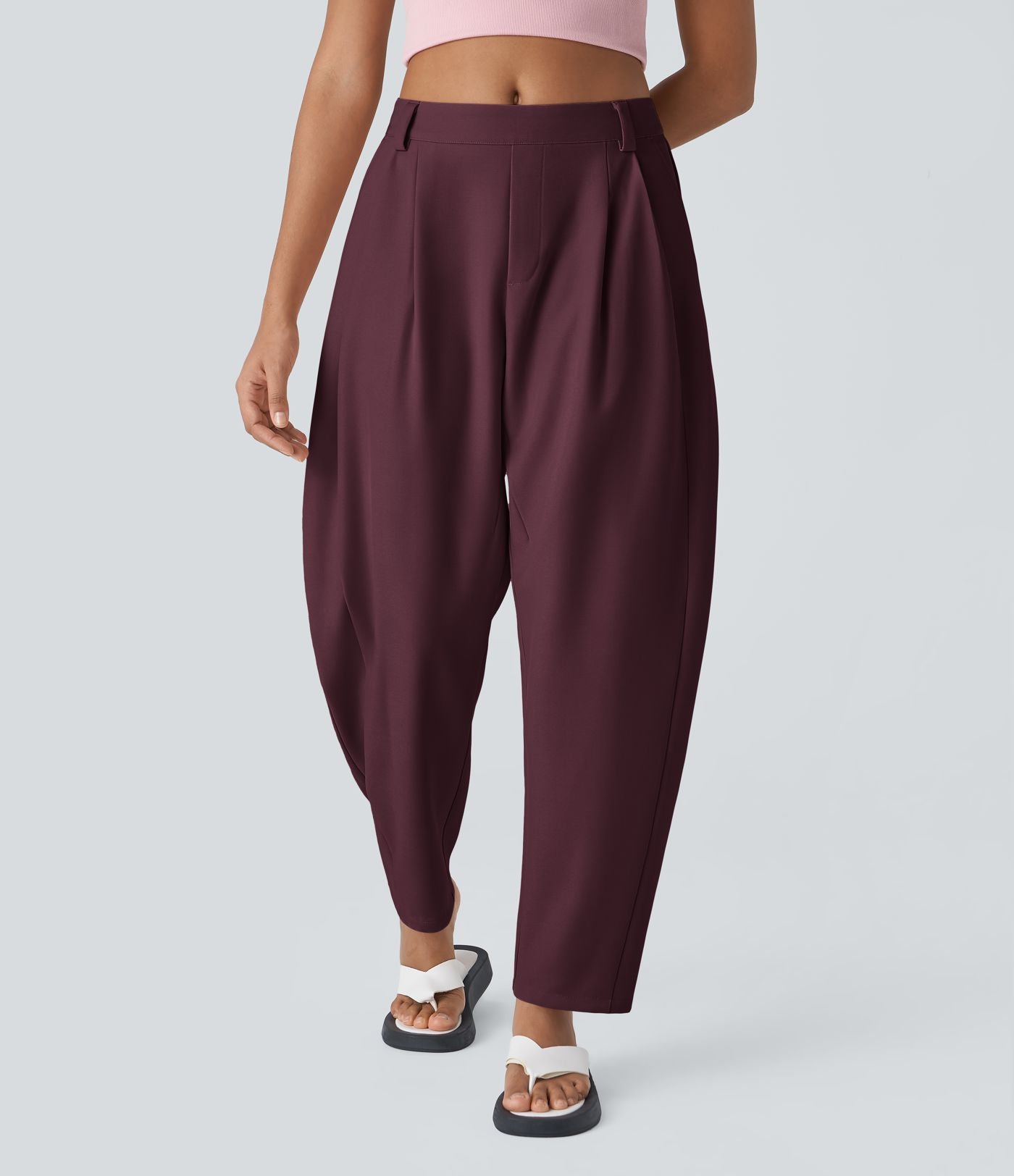 Pantalon tailleur ample, taille moyenne, coupe barrel, à poches