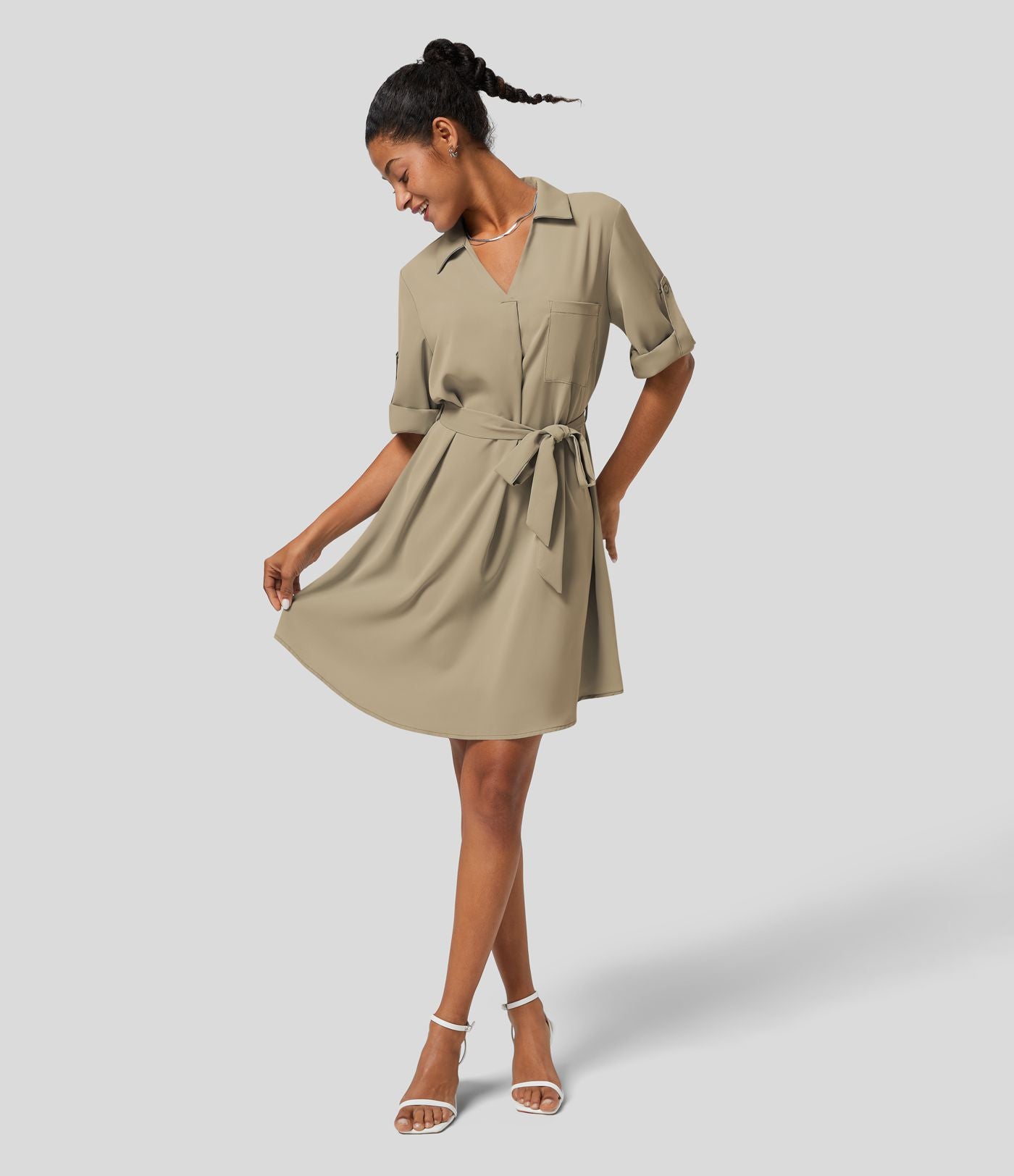 Robe-chemise décontractée à col, manches retroussables et ceinture