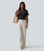 Chemise col V manches courtes aspect lin pour le bureau