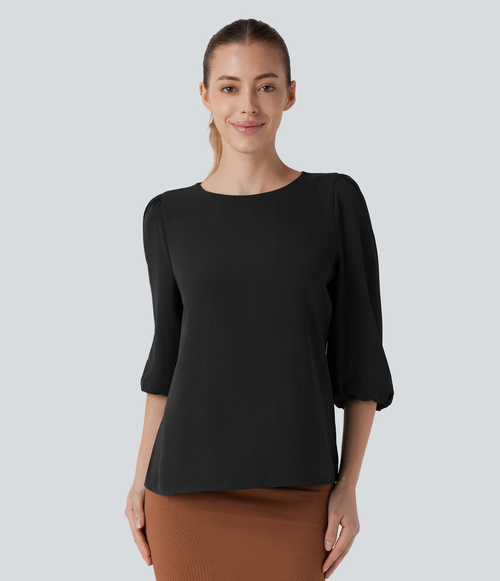 Blouse de travail col bateau avec manches évêque et dos ajouré