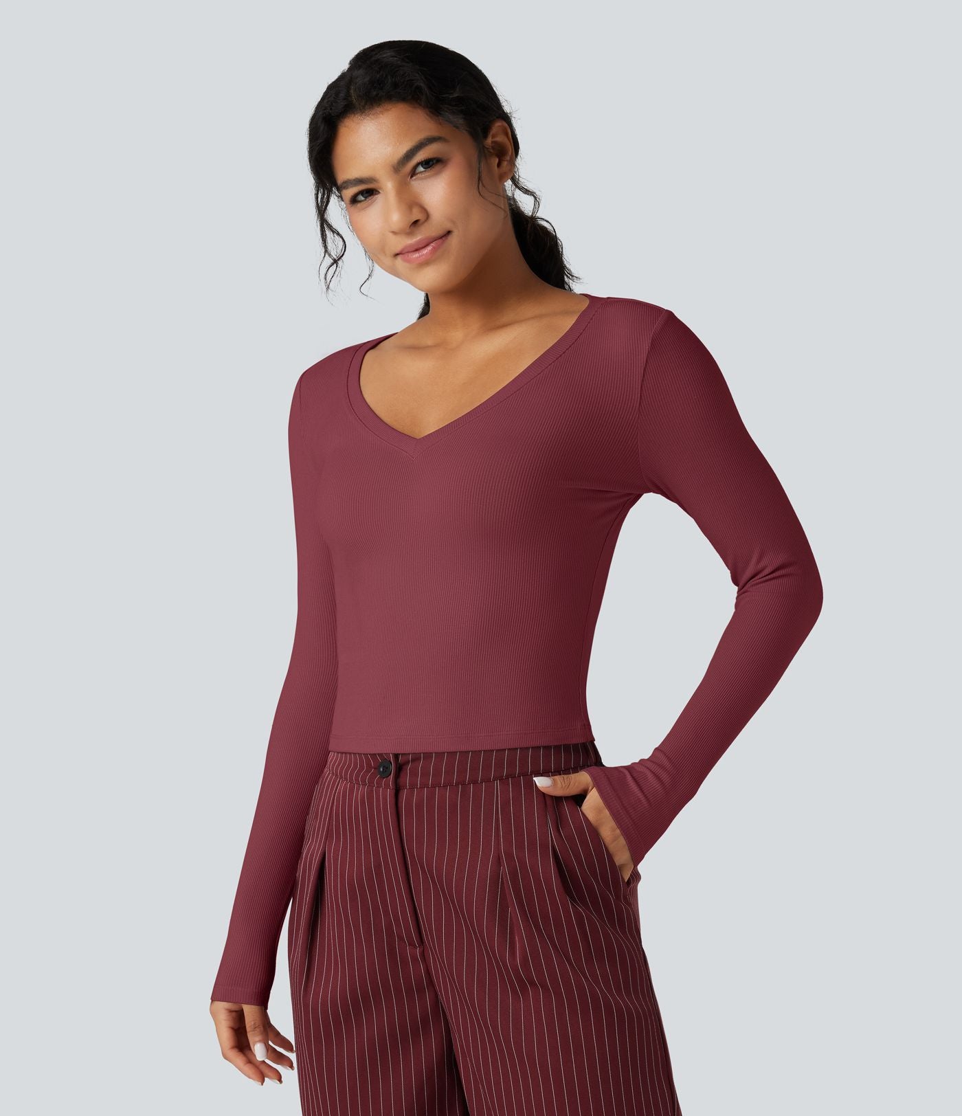 T-shirt tailleur côtelé court col V manches longues