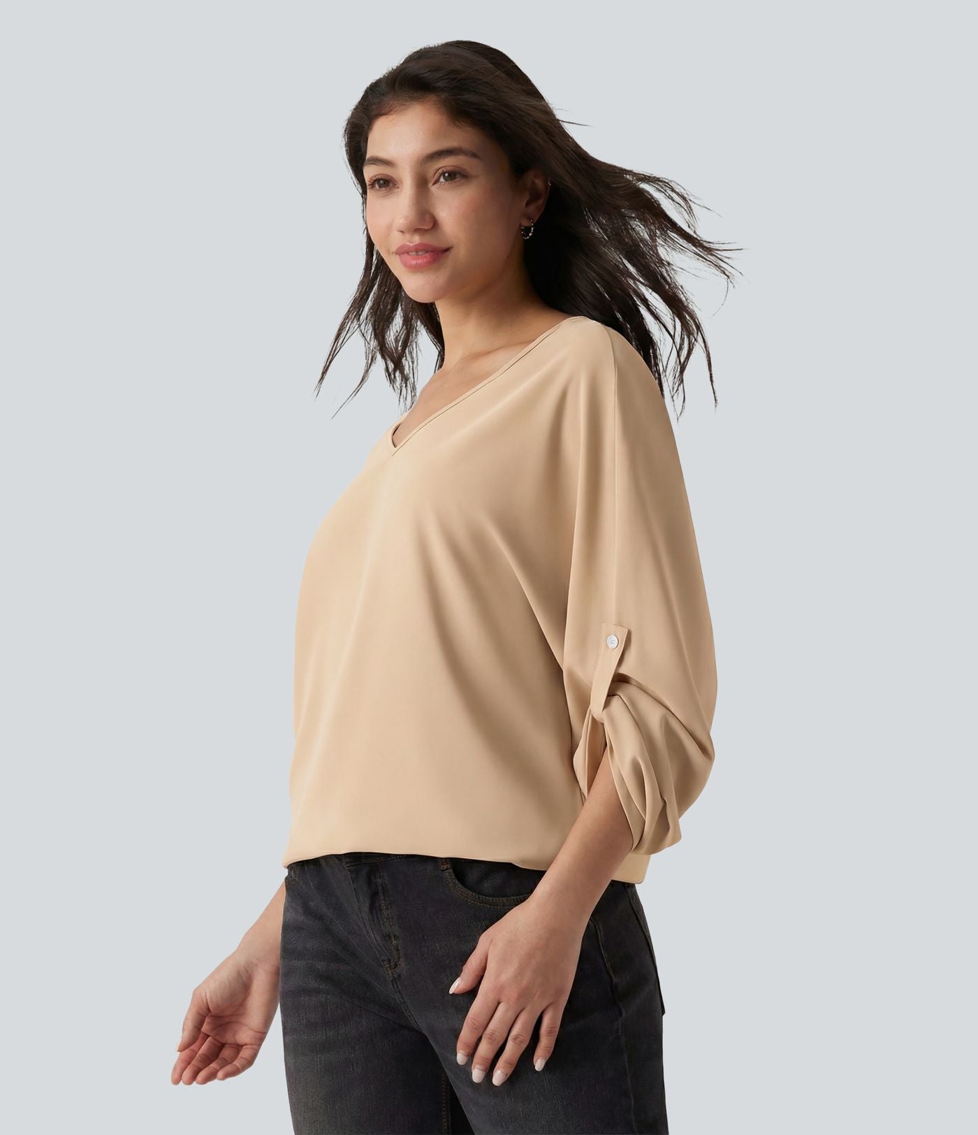 Blouse esprit bureau défroissage facile, col V et manches longues