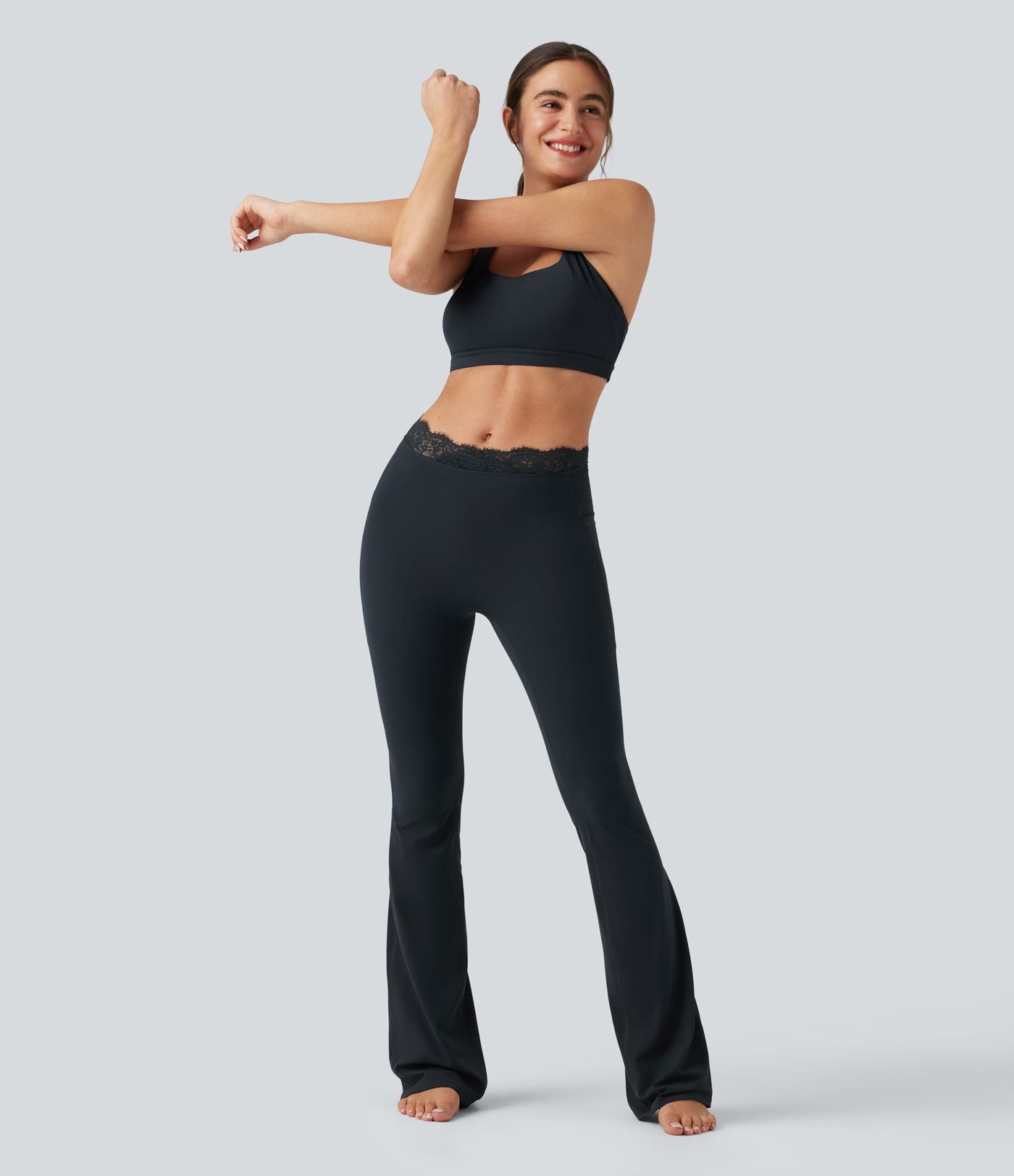 Halara UltraSculpt™ Legging bootcut de yoga taille haute en V avec dentelle contrastée et poches
