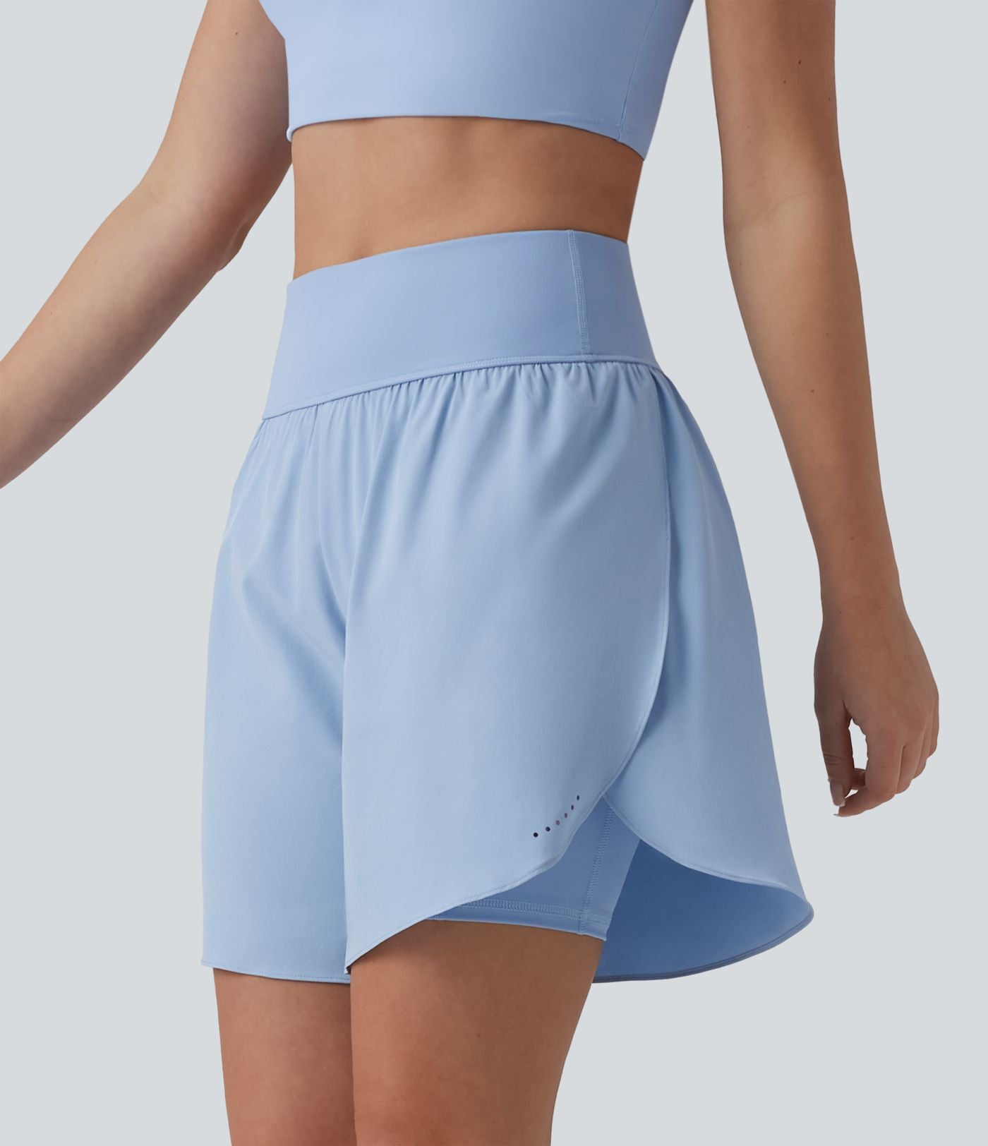 SoftlyZero™ QuickDry Short running 2-en-1 gainant taille haute à pois réfléchissants et ourlet croisé 17,5 cm avec poches
