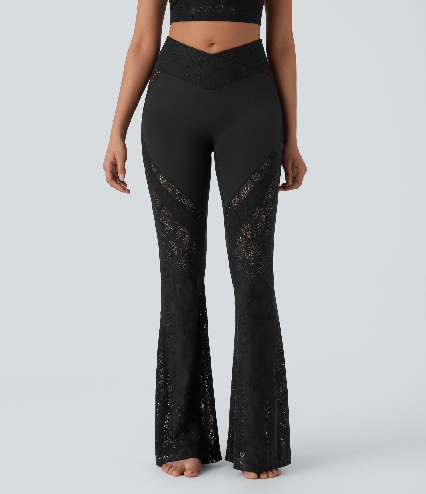 Pantalon de yoga évasé à taille haute croisée, poche arrière et dentelle