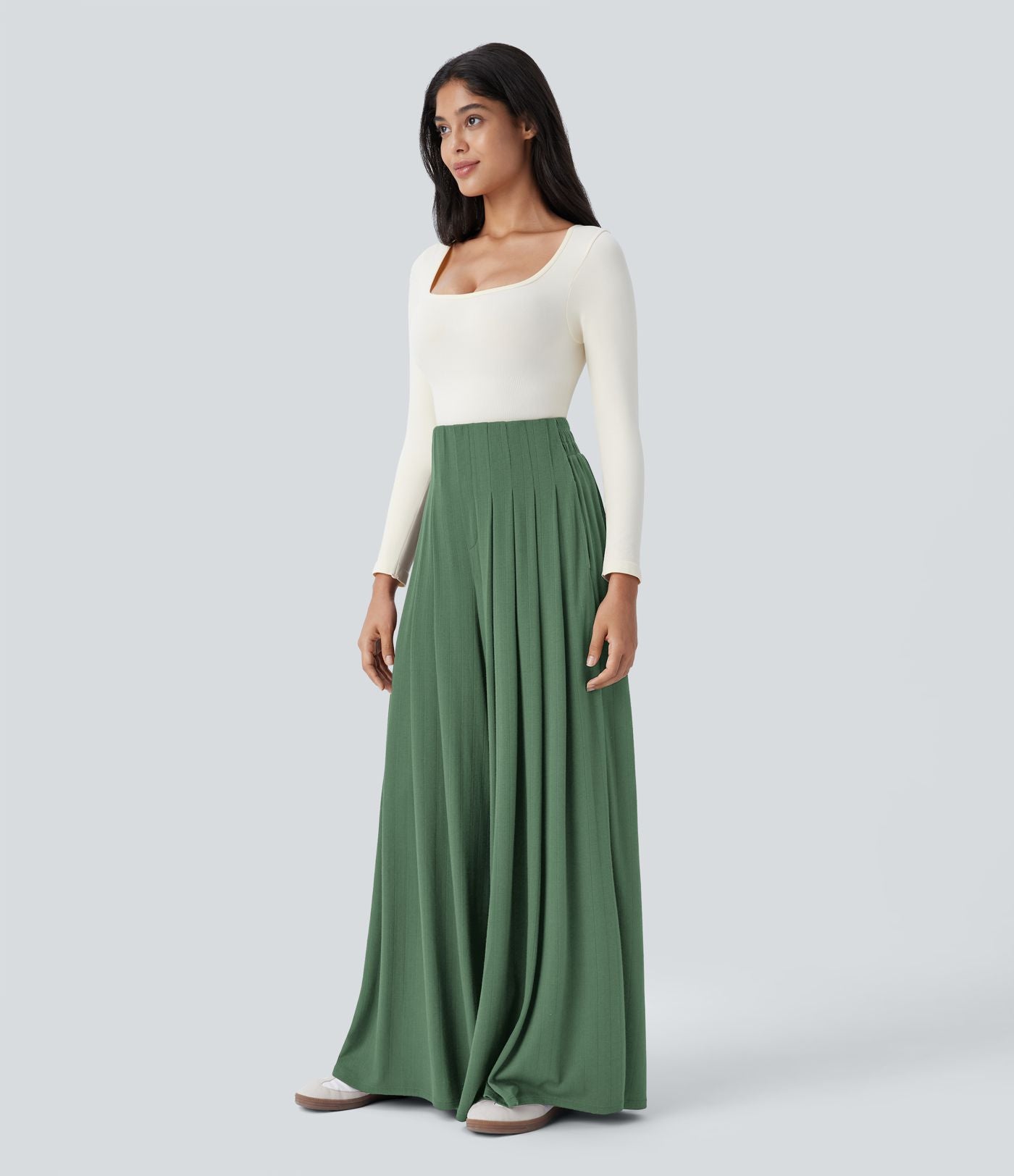 Pantalon décontracté ample à taille haute, plissé et à poches latérales