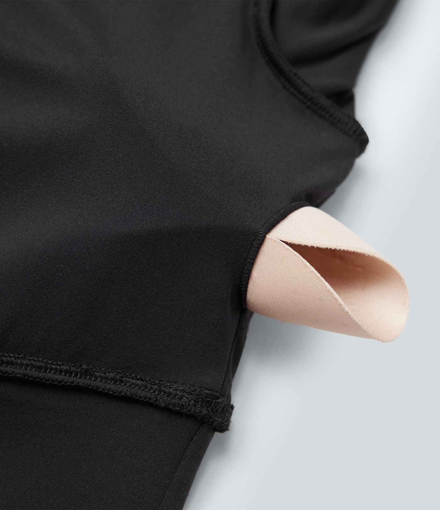 Haut de sport yoga court push-up à manches longues avec passants pouces et dentelle contrastée - UPF50+ SoftlyZero™