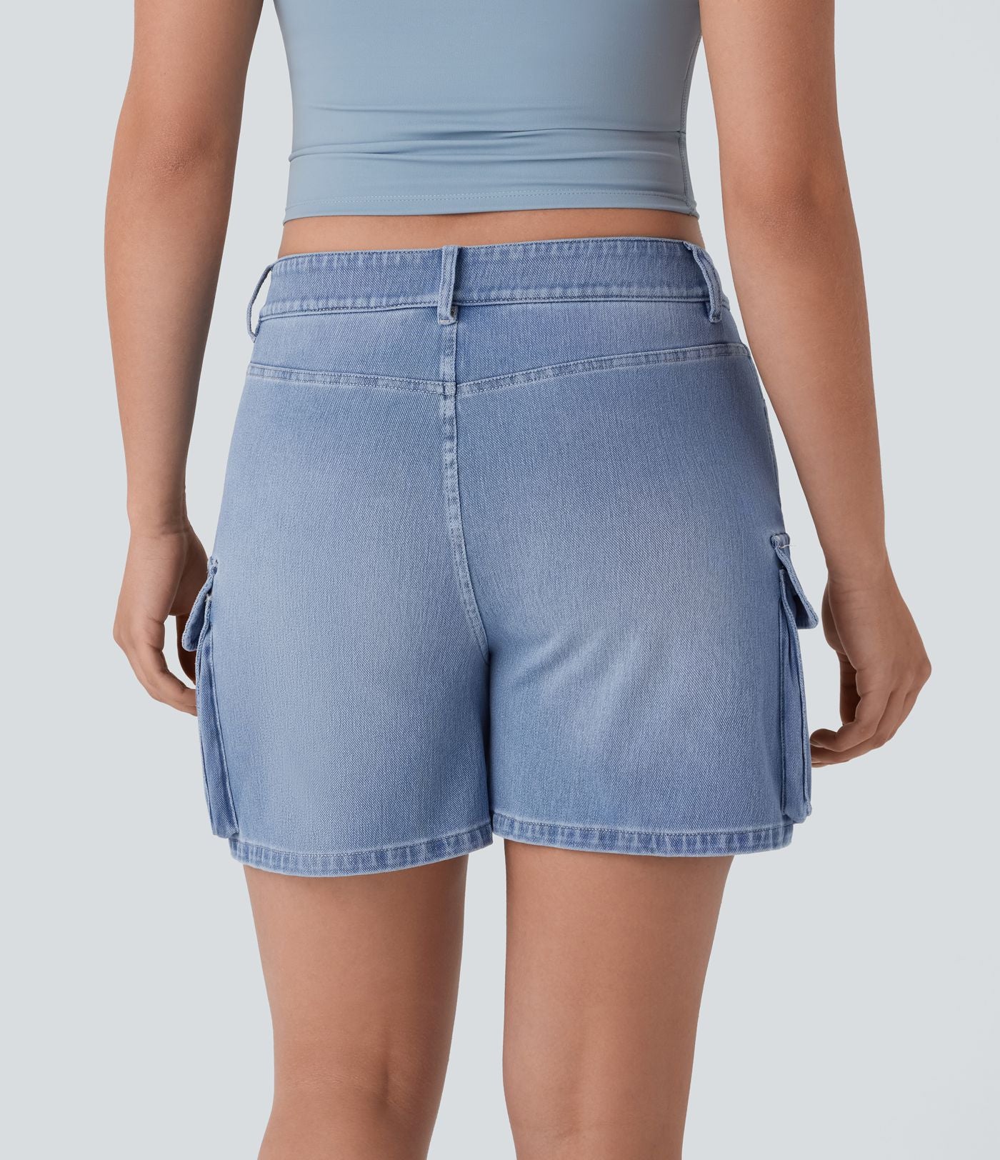 Short cargo décontracté en denim extensible délavé avec poches multiples et taille basse Halara Flex™