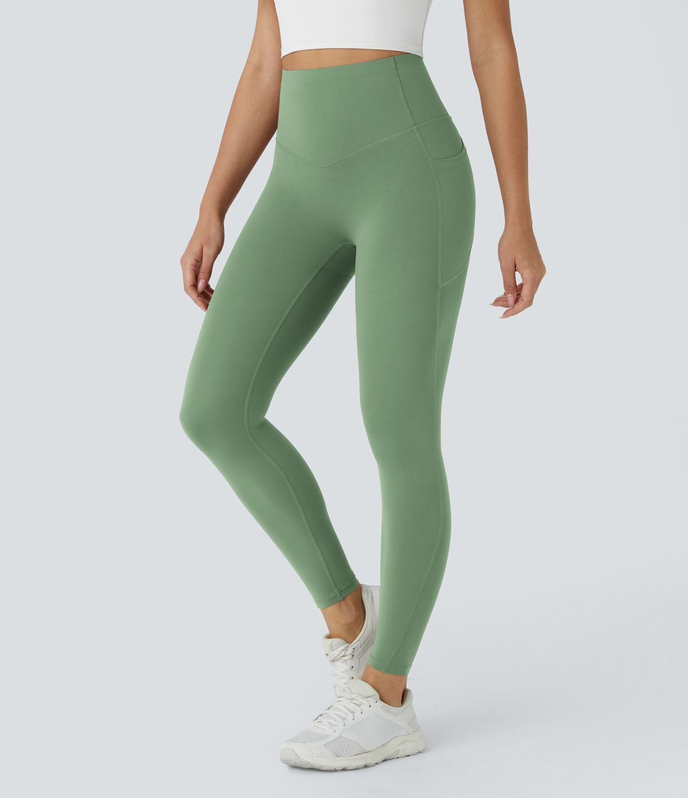 Legging d'entraînement gainant galbant taille haute avec poches Halara UltraSculpt™