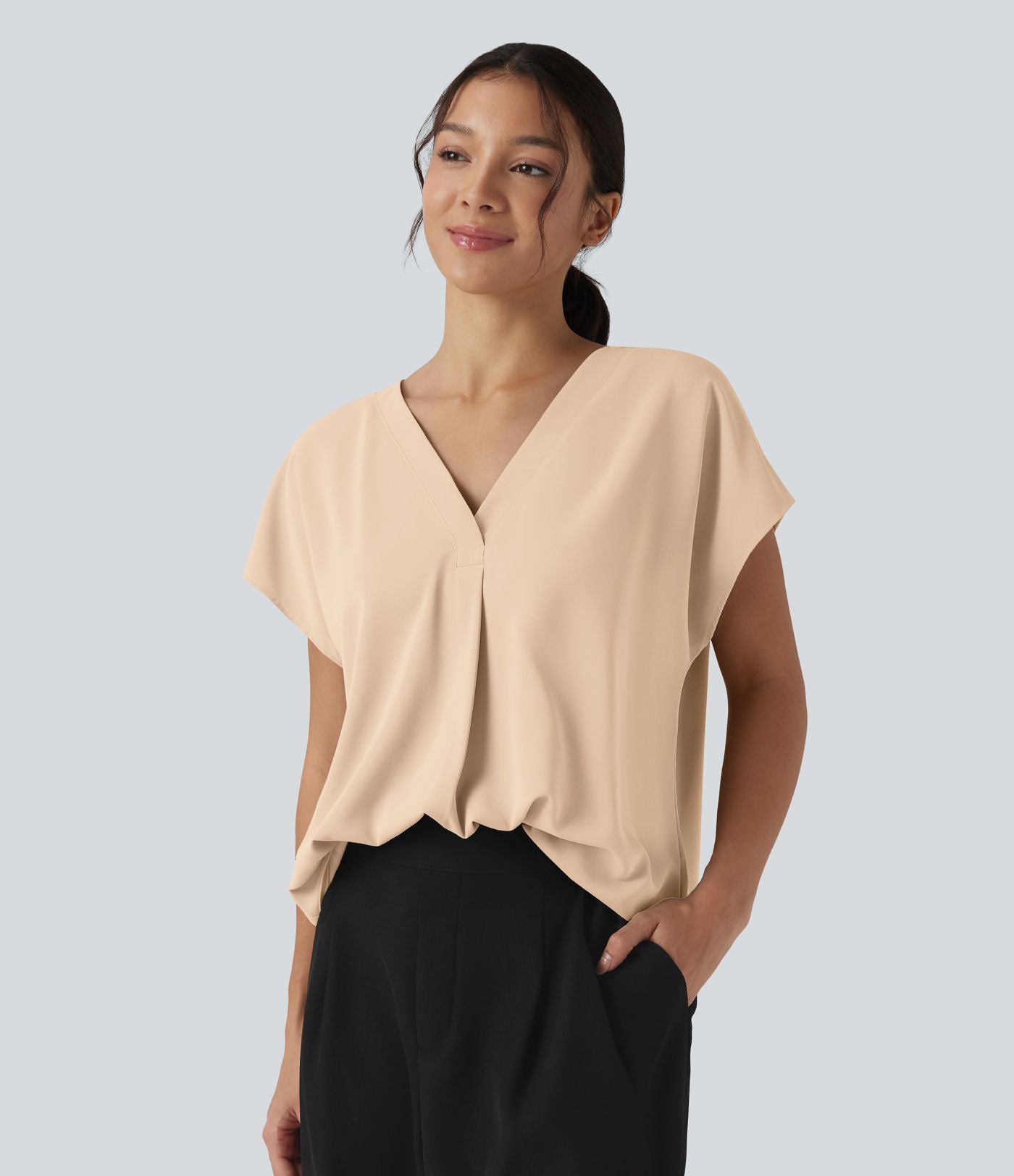 Blouse esprit bureau oversize défroissage facile, col V et manches courtes