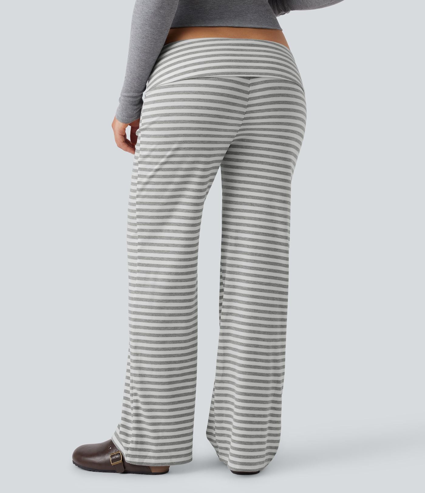 Pantalon évasé rayé taille basse à rabat