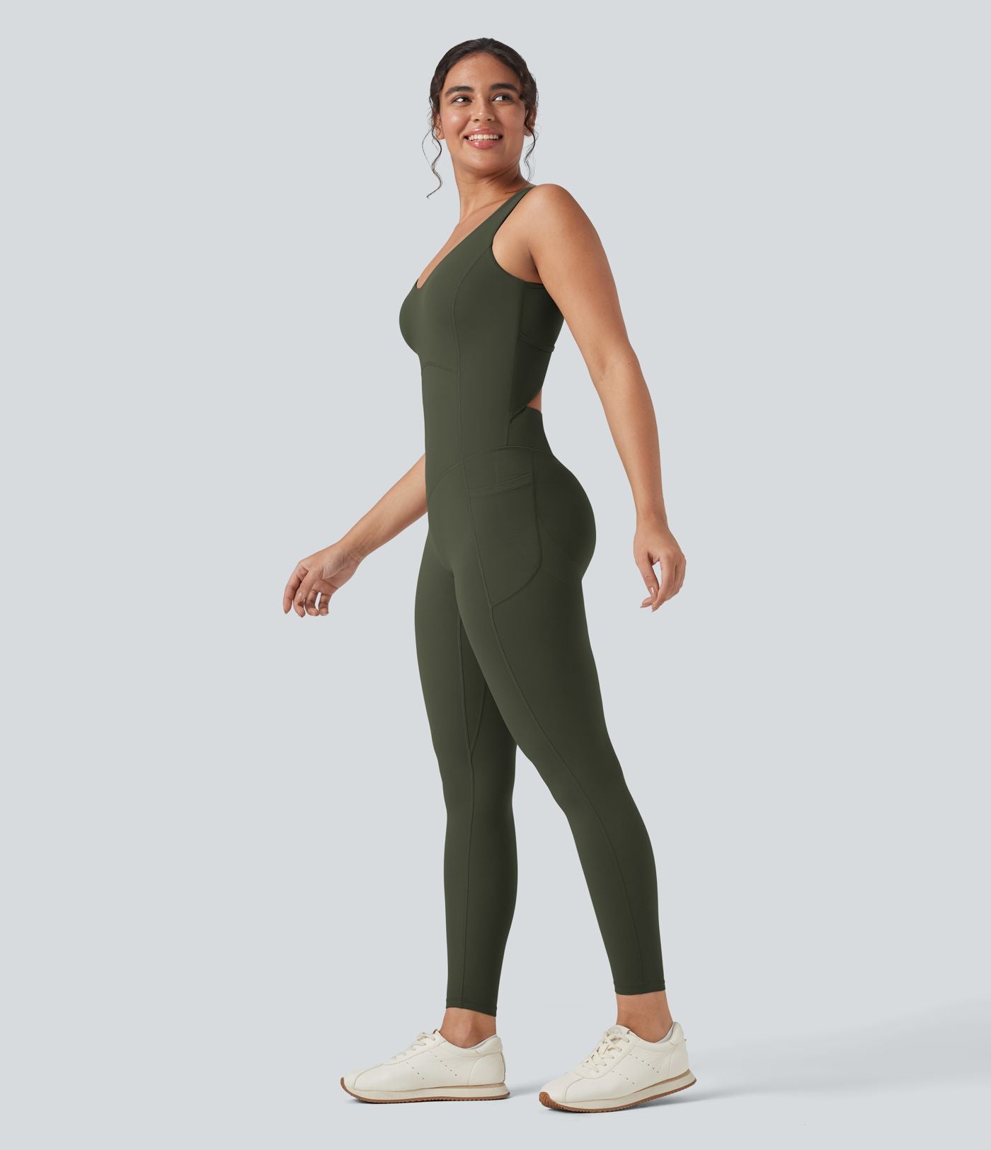 Combinaison de sport Halara UltraSculpt™ col V gainante push-up à poches