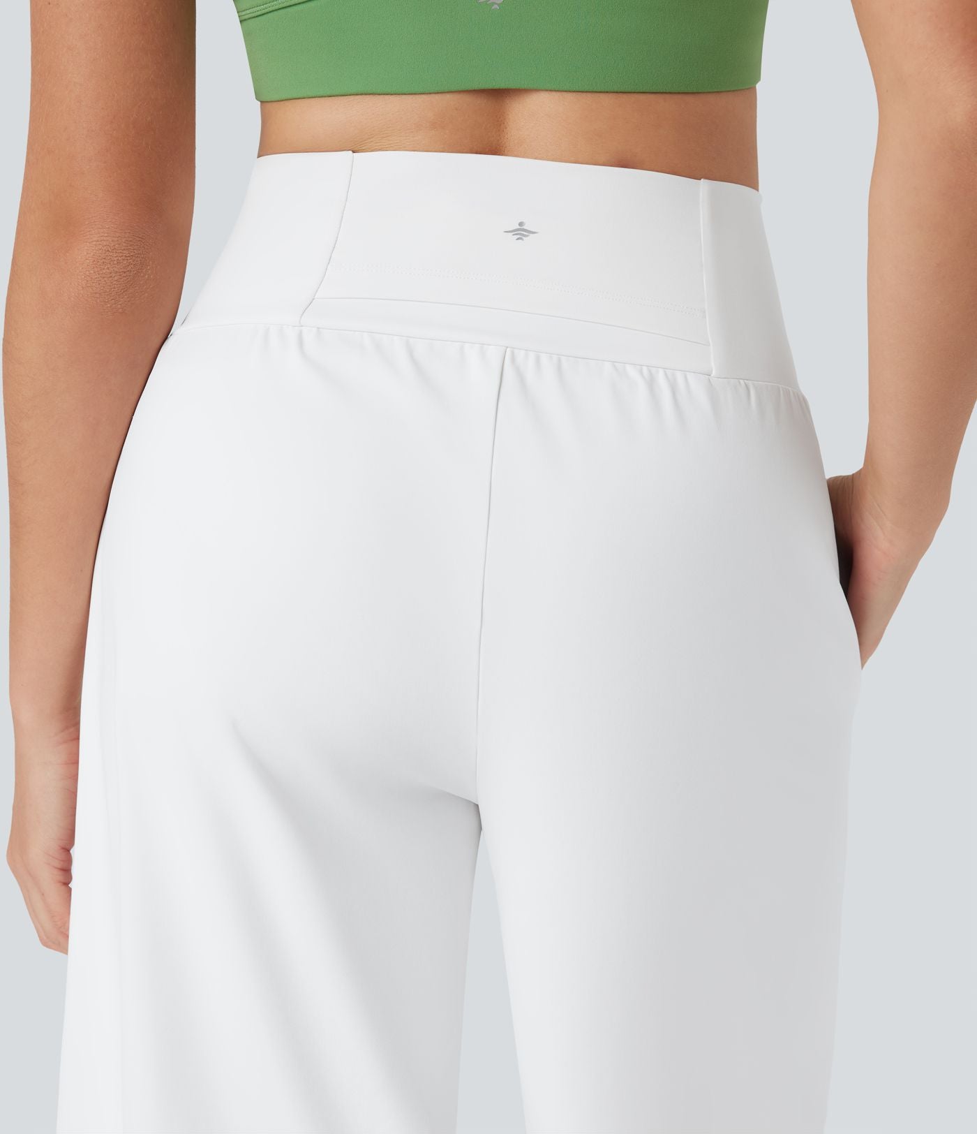 Bermuda SoftlyZero™ Airy de yoga taille haute avec poches multiples et effet frais InstantCool