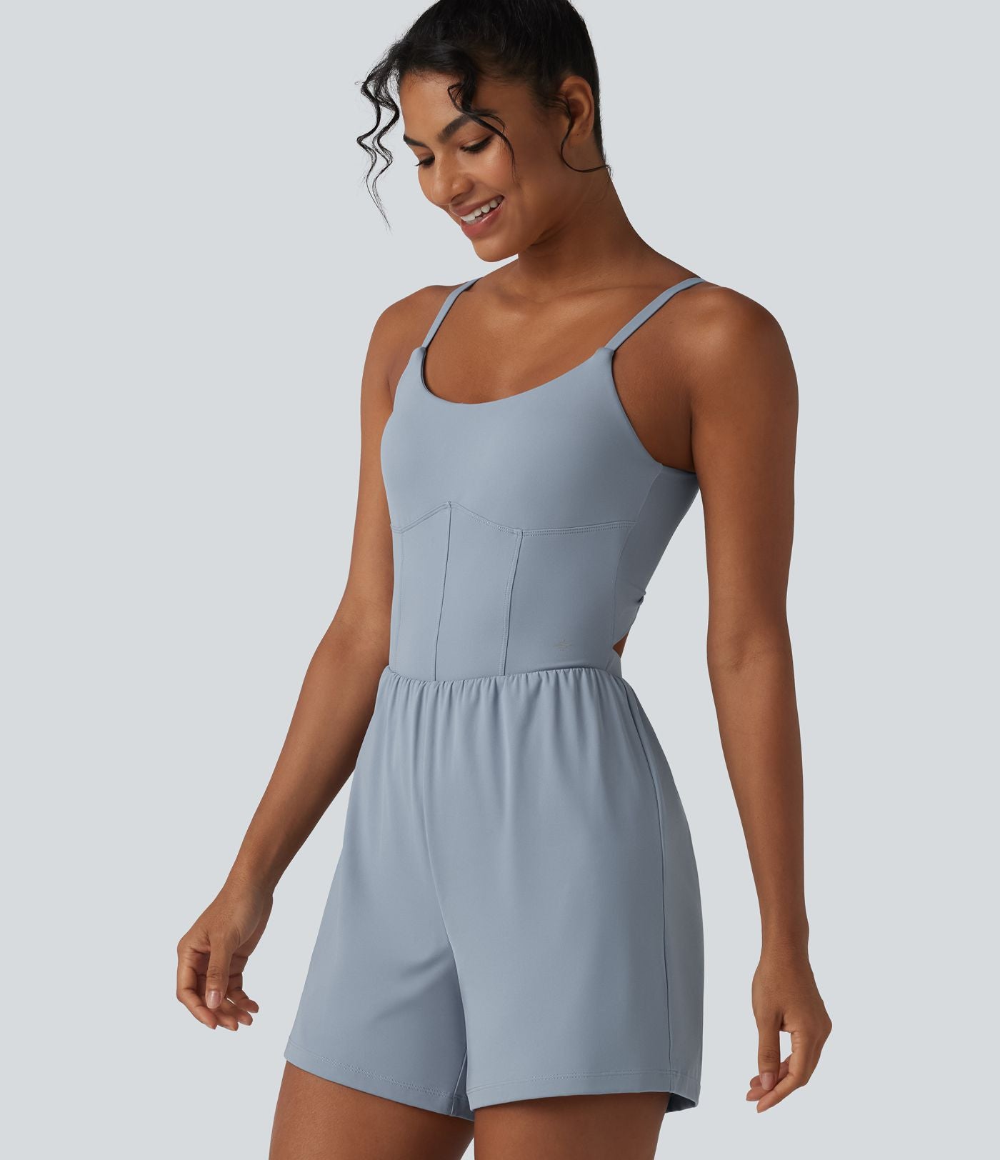 Barboteuse de yoga 2-en-1 SoftlyZero™ Airy effet frais InstantCool dos nu torsadé avec bretelles réglables, brassière intégrée et poche, accès facile Easy Peasy