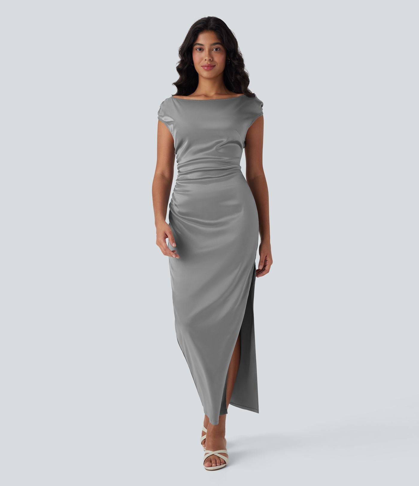 Robe de soirée longue en satin avec encolure bateau, manches cap, fermeture éclair invisible, fronces et fente