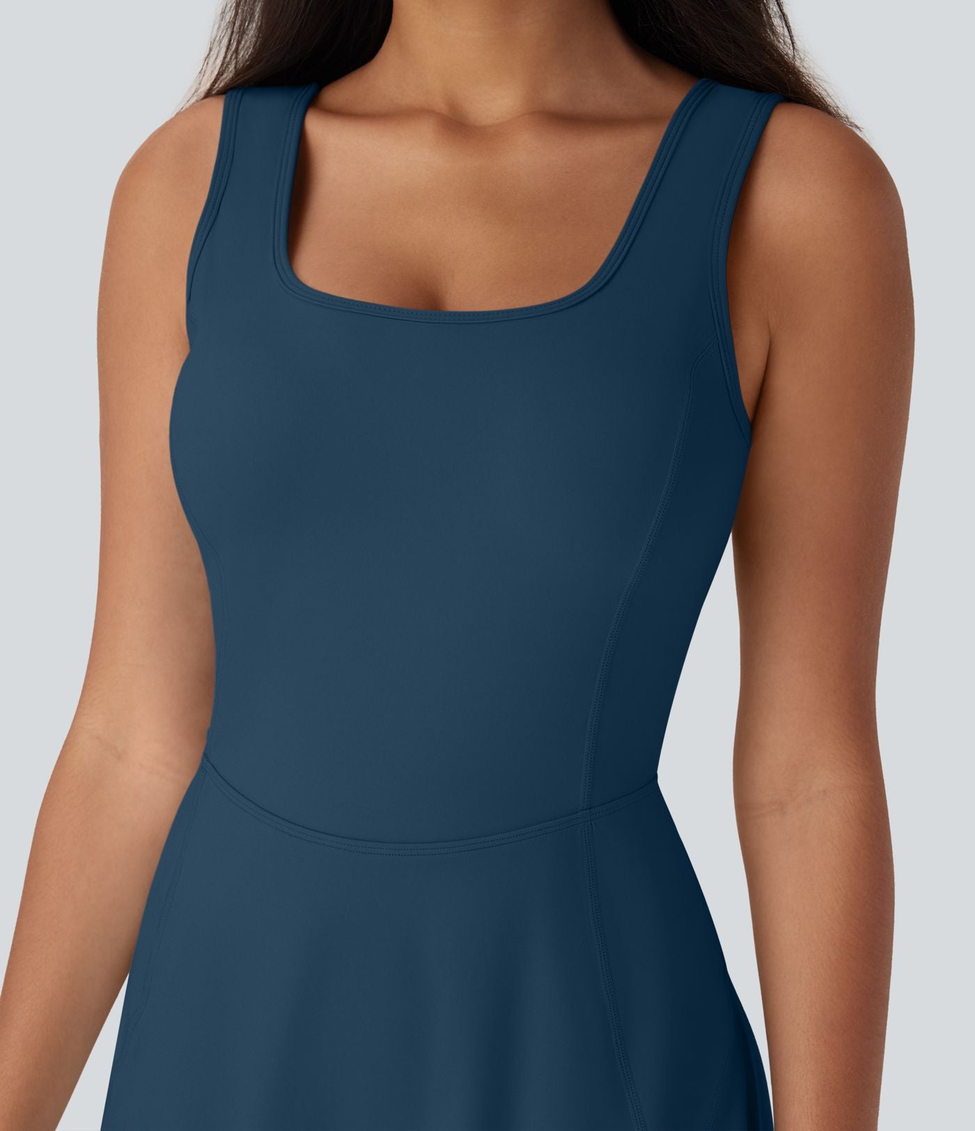 Robe SoftlyZero™ Airy de danse mini 2-en-1 dos nu, col U, bretelles croisées, poches latérales et effet frais InstantCool, accès facile Easy Peasy
