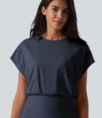 Robe de sport mini de yoga SoftlyZero™ Airy 2-en-1 effet frais InstantCool col rond à manches courtes, demi-zip et poches, accès facile Easy Peasy