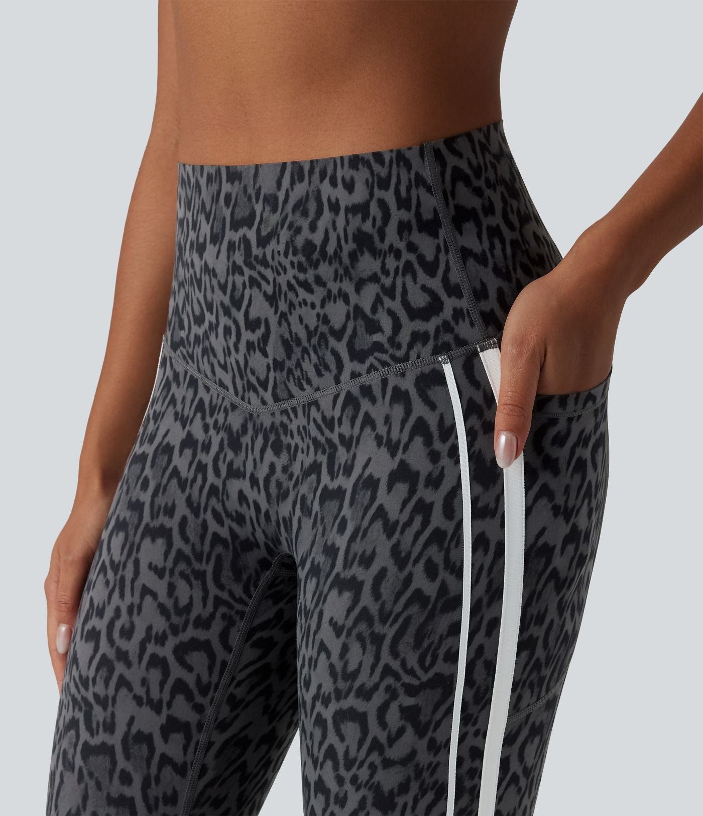 Halara UltraSculpt™ Legging corsaire de training gainant taille haute léopard color block avec poches