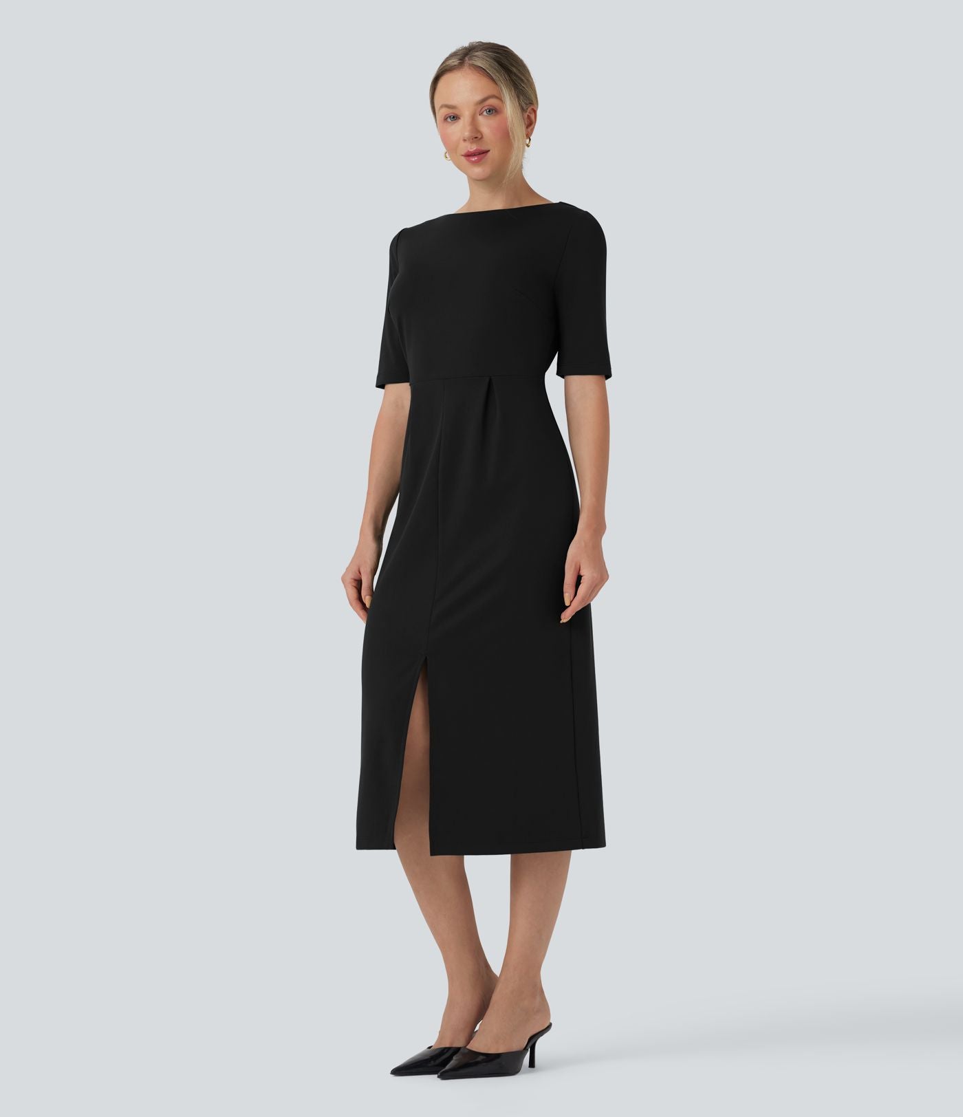 Robe tailleur décolleté arrondi manches courtes avec fente
